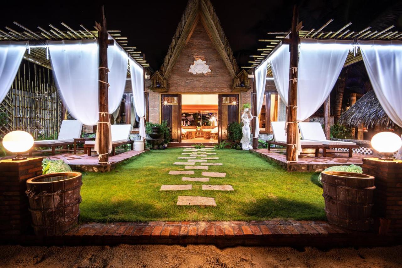 Veranda Beach Place Hotel Phan Thiết Esterno foto