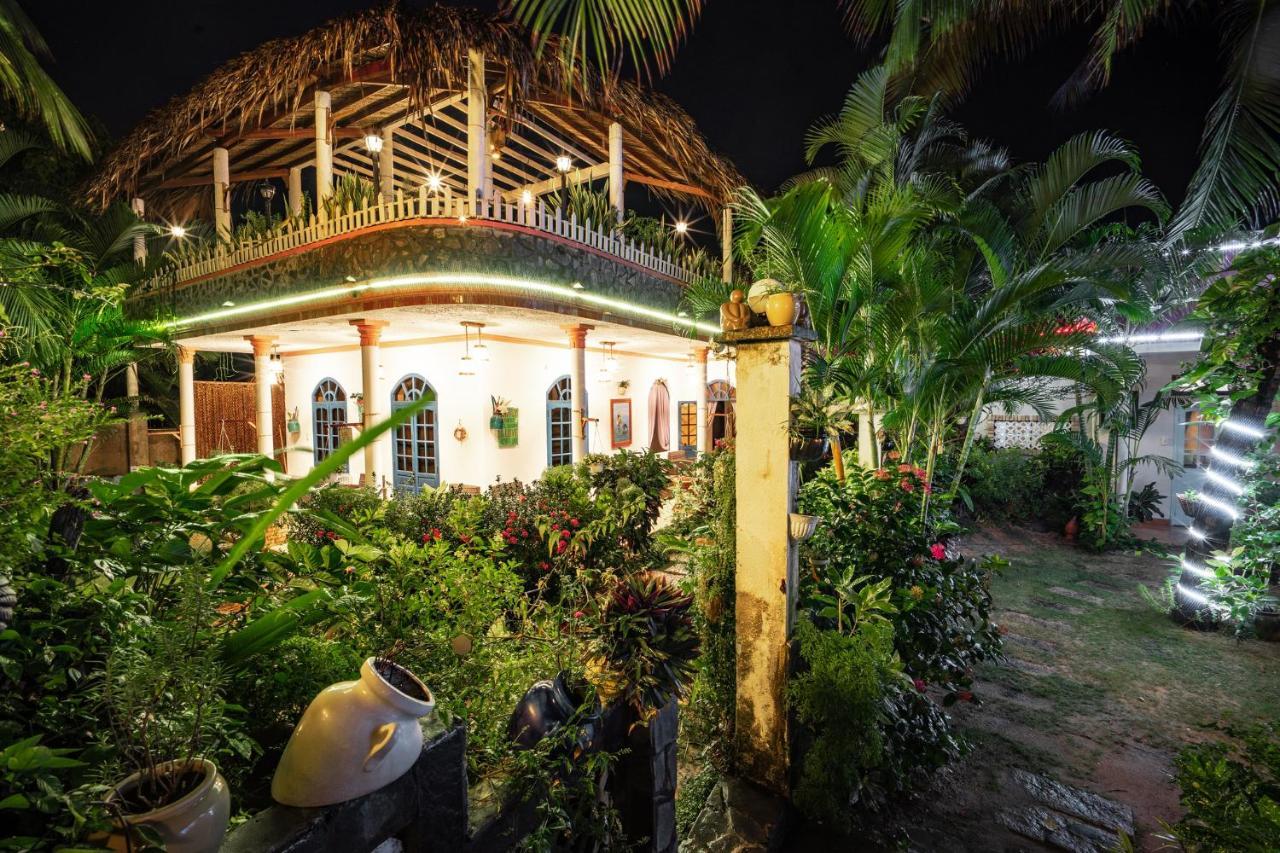 Veranda Beach Place Hotel Phan Thiết Esterno foto