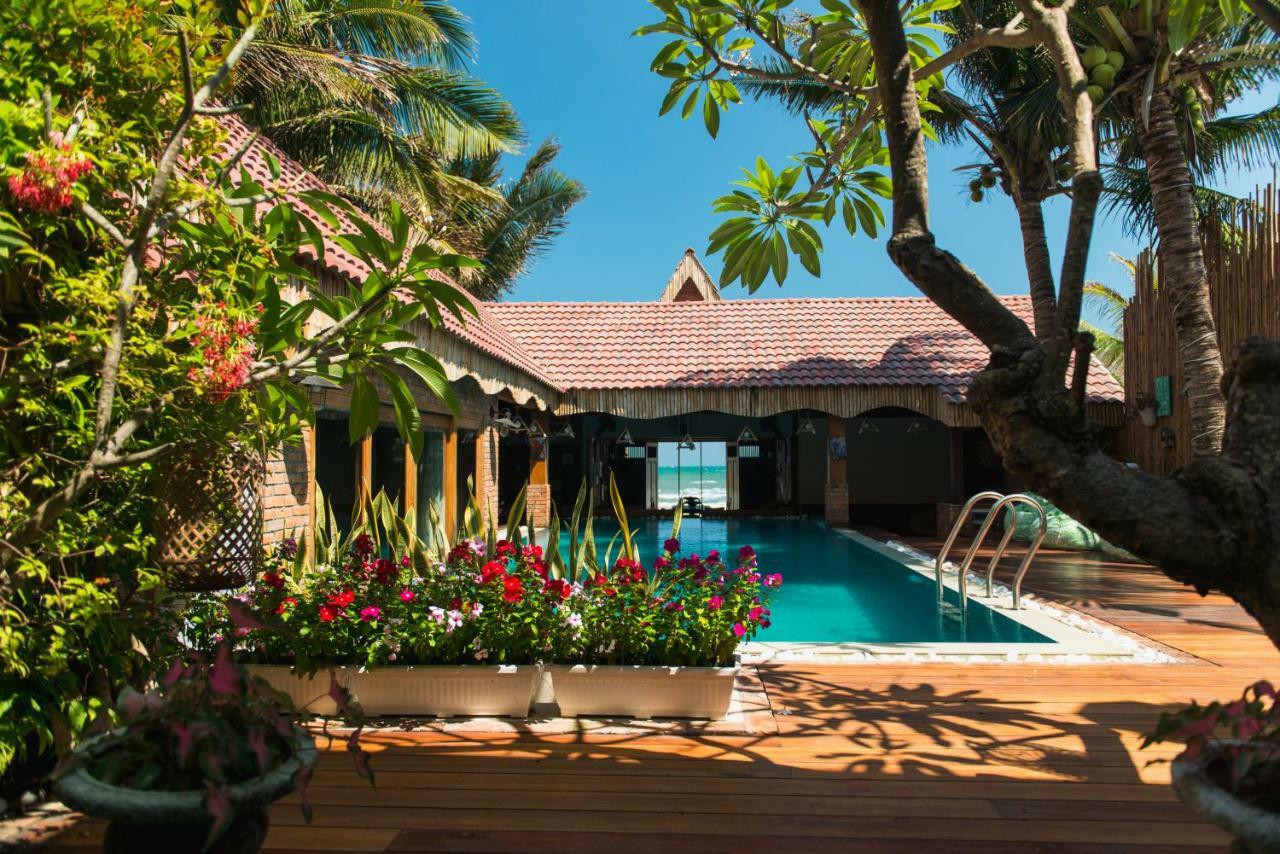 Veranda Beach Place Hotel Phan Thiết Esterno foto
