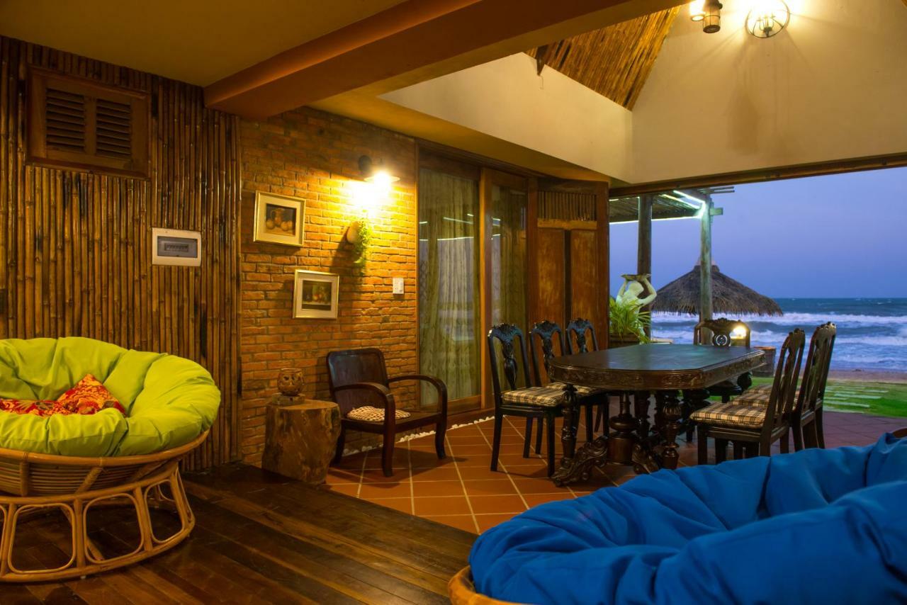 Veranda Beach Place Hotel Phan Thiết Esterno foto